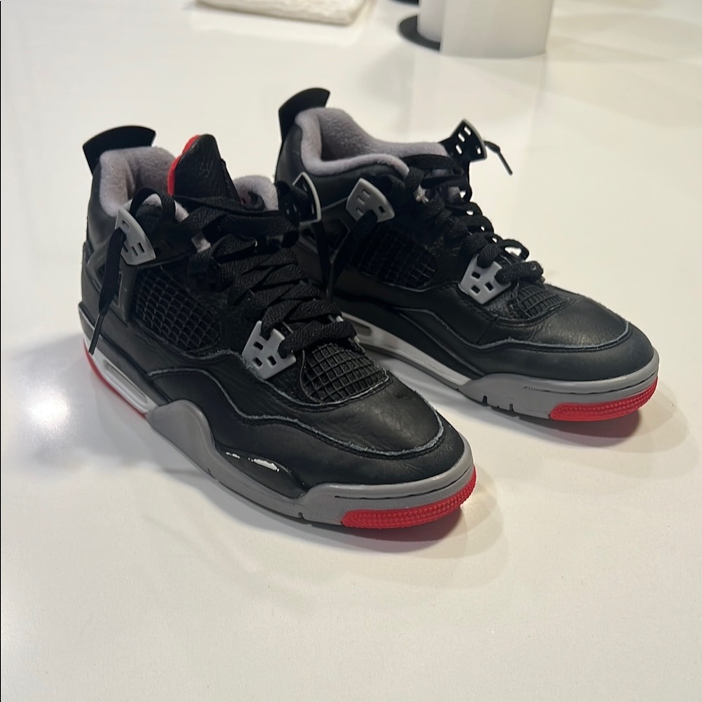 Air Jordan 4 Retro GS 'Bred Reimagined boys 4.5y